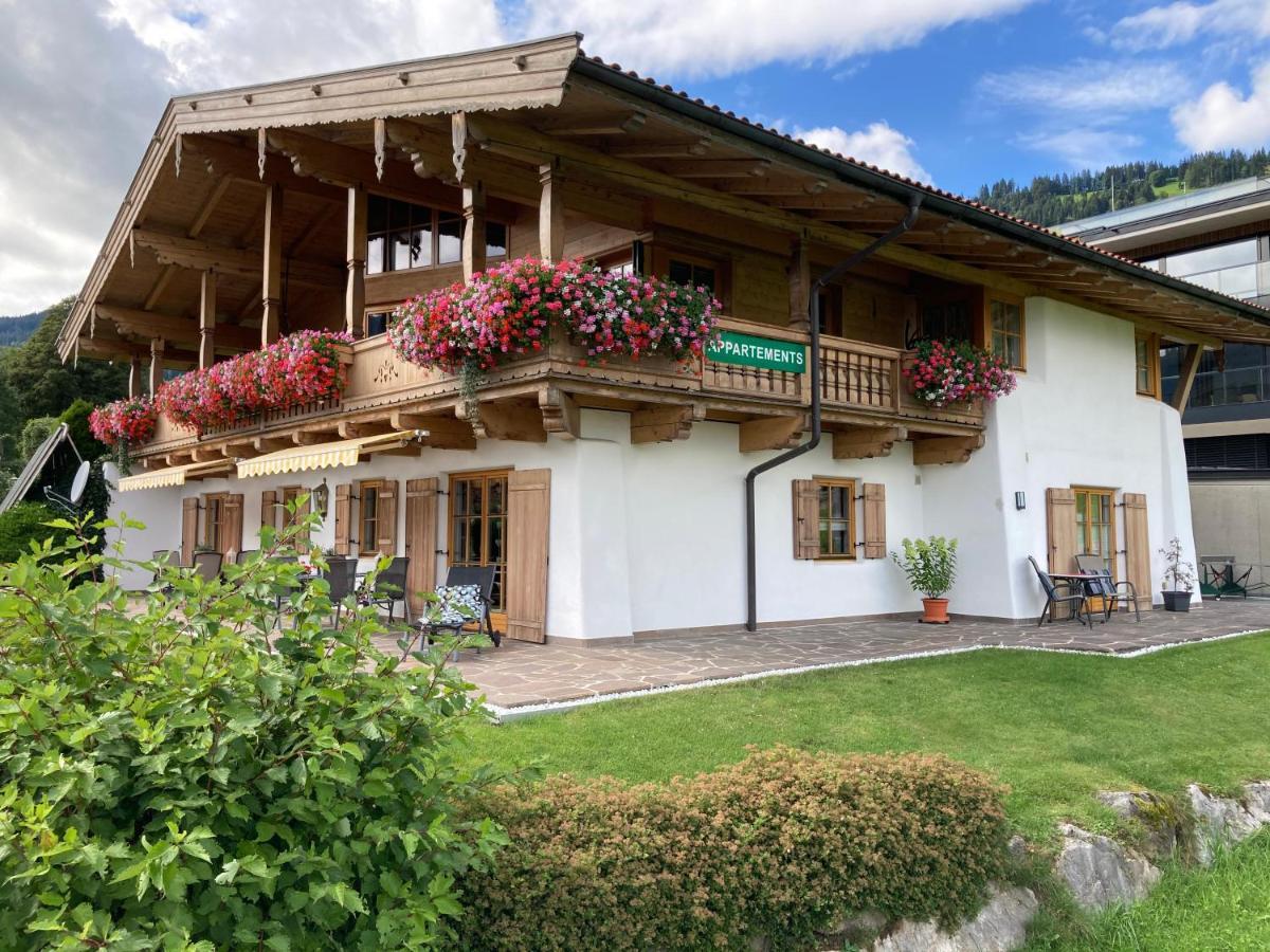 Landhaus Krall Brixen im Thale Bagian luar foto